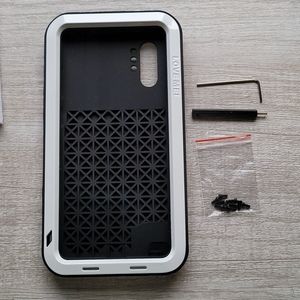 Add to a bundle! Note 10+ metal cellphone case.